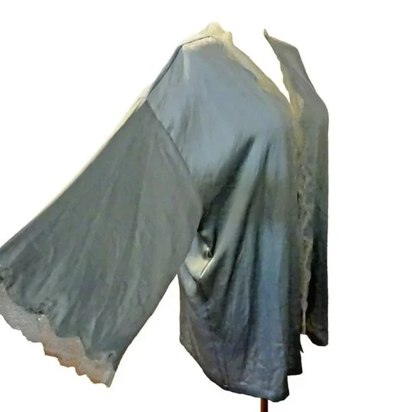 Victoria's Secret Pre-Loved M/L Lace Trim Polyester Short Sage Green Robe Kimono - Picture 5 of 12